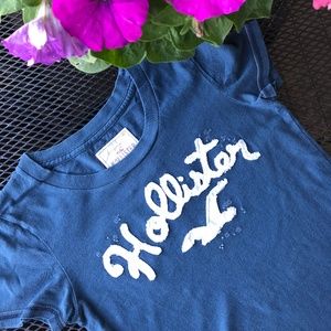 Hollister Graphic Logo Top w/Beaded Detail Size S